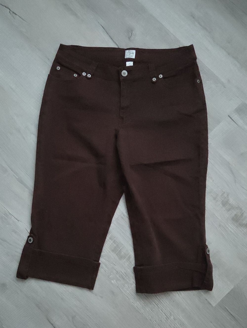 Fashion Bug Dark Brown Cuffed Capris 16W
